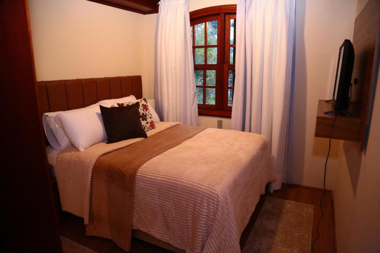 Quarto Duplo com Banheiro Privativo